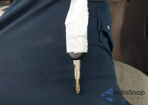 2008 Ford Focus Se/Ses z USA, uszkodzony, nr VIN 1FAHP35N78W148553